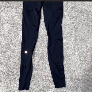 Black mesh Lululemon leggings